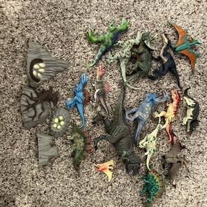 Lot of Small Dinosaur Toys & Creatures – Mixed Plastic Figures – Play Set Bundle